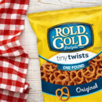 Rold Gold Tiny Twists Pretzels - imagem 3
