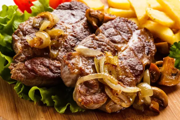 Bife Acebolado